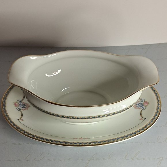 Noritake Laureate Gravy  Boat with Attached Underplate - Picture 3 of 11